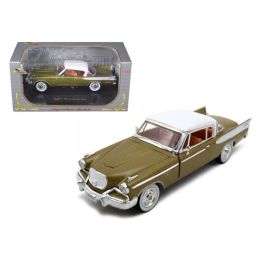 1957 Studebaker Golden Hawk Gold 1/32 Diecast Model Car by Signature Models
