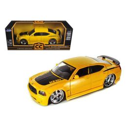 2006 Dodge Charger R/T Daytona Hemi Yellow 1/18 Diecast Model Car by Jada