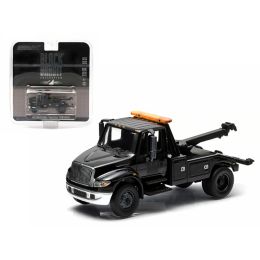 2014 International Durastar 4400 Tow Truck Black Bandit 1/64 Diecast Model by Greenlight