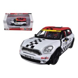 Mini Cooper Coutryman White #13 1/24 Diecast Car Model by Maisto