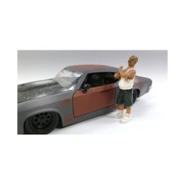 Auto Thief Figure For 1:24 Diecast Models by American Diorama