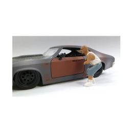 Auto Thief Figure For 1:24 Diecast Car Models by American Diorama