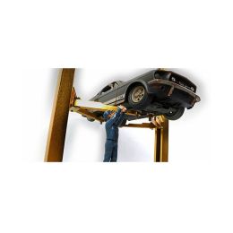 Mechanic at Work Steve Figure for 1:24 Diecast Car Models by American Diorama