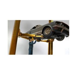Mechanic at Work John Figure For 1:24 Diecast Car Models by American Diorama