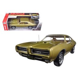 1969 Pontiac GTO Hardtop Antique Gold \Hemmings Muscle Magazine\ Limited Edition to 1002pc 1/18 Diecast Model Car by Autoworld