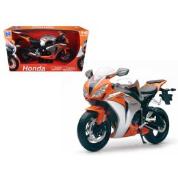 2010 Honda CBR 1000RR Motorcycle 1/6 Diecast Model by New Ray