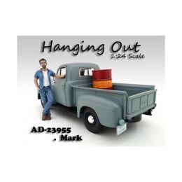 \Hanging Out\ Mark Figure For 1:24 Scale Models by American Diorama