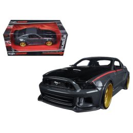 Ford Mustang Street Racer Grey and Black \Modern Muscle\ 1/24 Diecast Model Car by Maisto