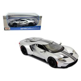 2017 Ford GT Silver 1/18 Diecast Model Car by Maisto