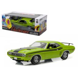 1971 Dodge Challenger HEMI R/T Green Go 1/18 Diecast Model Car by Greenlight