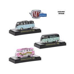 Auto Thentics 3 Cars Set Volkswagen USA Models WITH CASES 1/64 Diecast Model Cars by M2 Machines