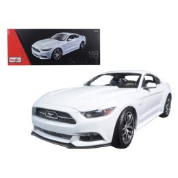 2015 Ford Mustang GT White Exclusive Edition 1/18 Diecast Model Car by Maisto