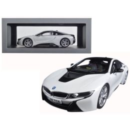 BMW i8 Crystal White and Frozen Grey 1/18 Diecast Model Car by Paragon