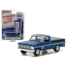1969 Ford F-100 Pickup Truck with Bed Cover STP 1/64 Diecast Model Car by Greenlight
