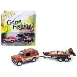 1979 International Scout Persimmon with Bass Boat \Gone Fishing\ 1/64 Diecast Model Car by Johnny Lightning