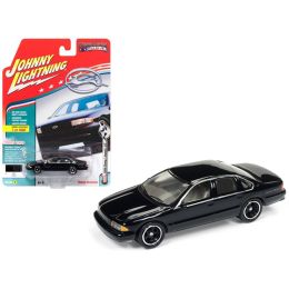 1996 Chevrolet Impala SS Gloss Black Limited Edition to 1800pc Worldwide Hobby Exclusive \Muscle Cars USA\ 1/64 Diecast Model Car by Johnny Lightning