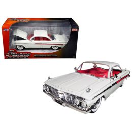 1961 Chevrolet Impala White \Showroom Floor\ 1/24 Diecast Model Car by Jada