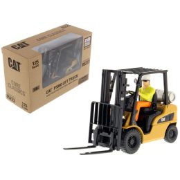 CAT Caterpillar P5000 Lift Truck with Operator 1/25 Diecast Model by Diecast Masters