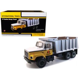 International S Series Dump Truck 1/25 Diecast Model by First Gear
