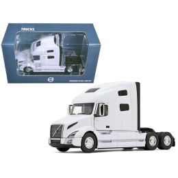 Volvo VNL 760 Sleeper Cab White 1/50 Diecast Model Car by First Gear