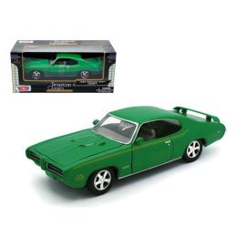 1969 Pontiac GTO Judge Green 1/24 Diecast Model Car by Motormax