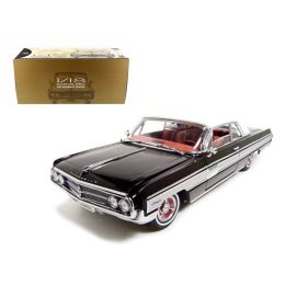 1962 Oldsmobile Starfire Black 1/18 Diecast Car Model by Road Signature
